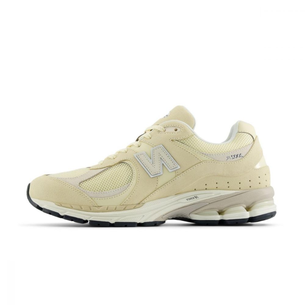 Giày New Balance 2002R ”Butter Yellow” M2002RFI