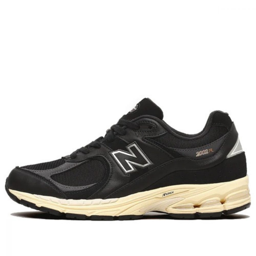 Giày New Balance 2002R ‘Leather Pack – Vintage Black’ M2002RIB