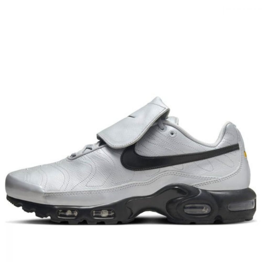 Giày Nike Air Max Plus TNPO ‘Wolf Grey’ HM6850-001