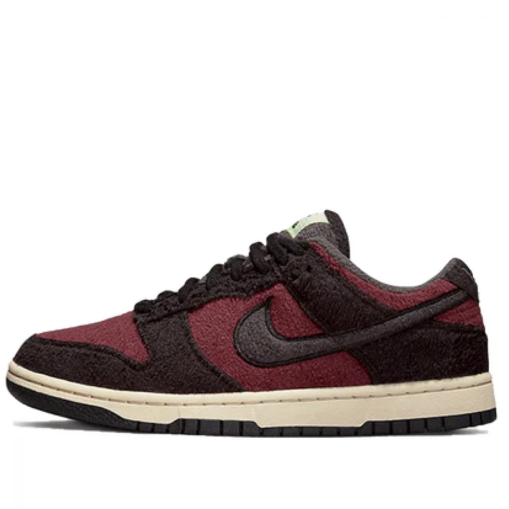 Giày Nike Dunk Low SE ‘Fleece – Burgundy Crush’ DQ7579-600