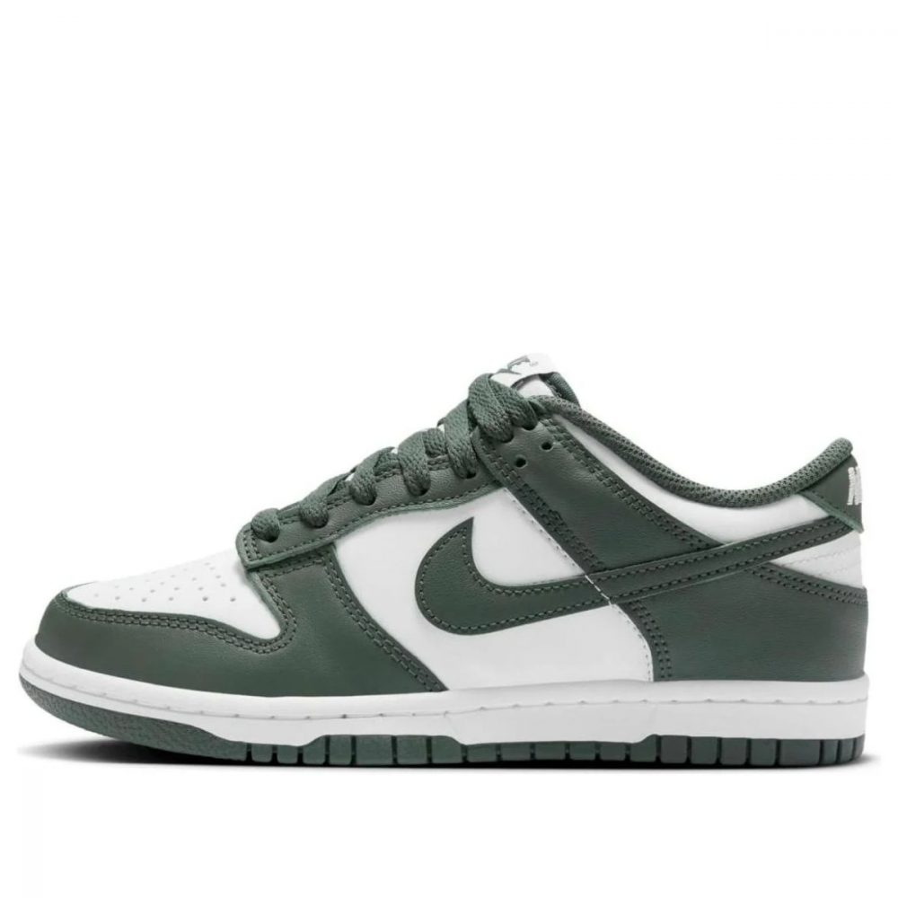 Giày Nike Dunk Low ‘Vintage Green’ FB9109-120
