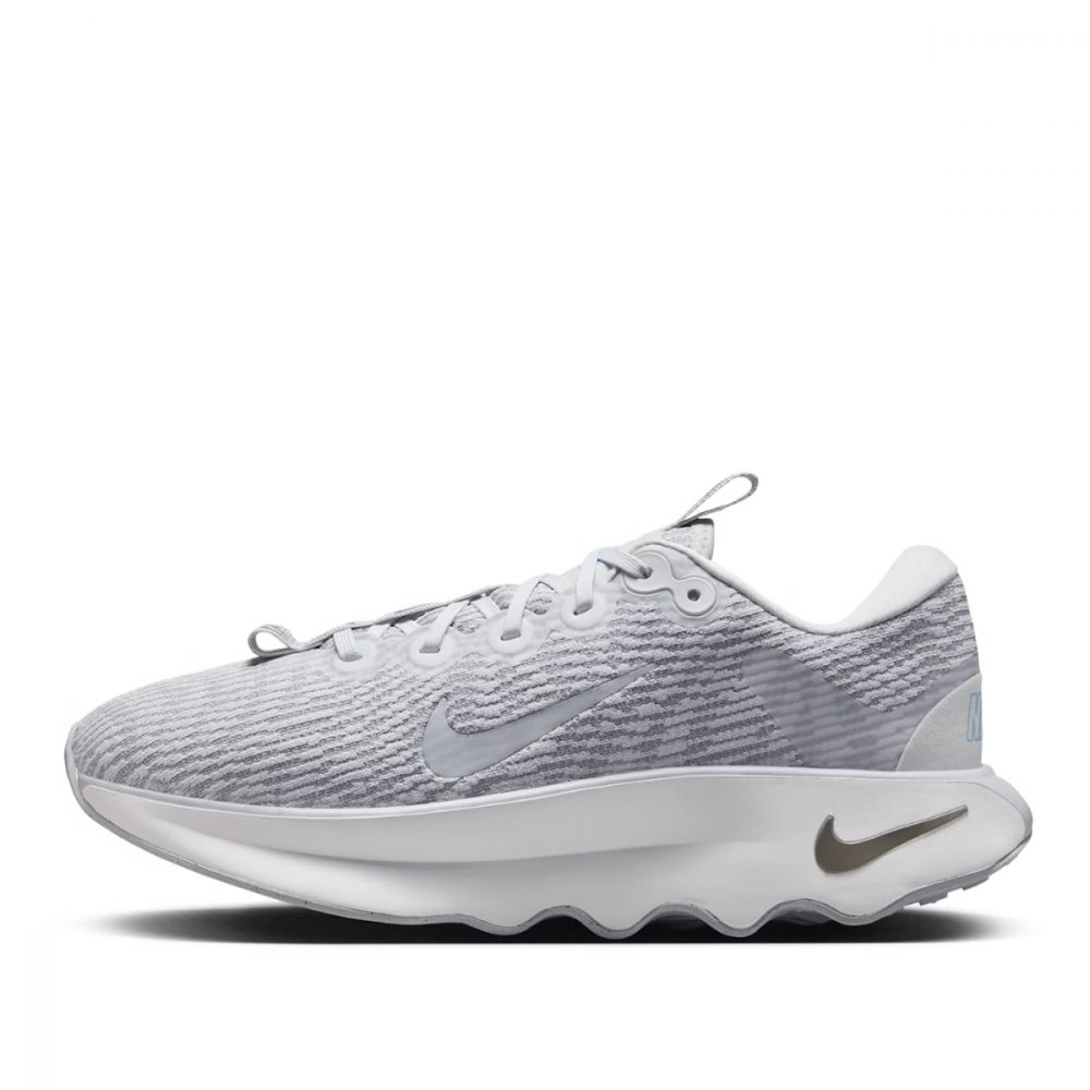 Giày Nike Motiva Photon Dust Light Smoke Grey Metallic Pewter DV1238- 010