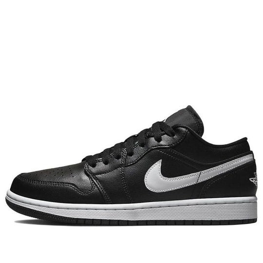 Giày (WMNS) Air Jordan 1 Low ‘Black White’ DV0990-001