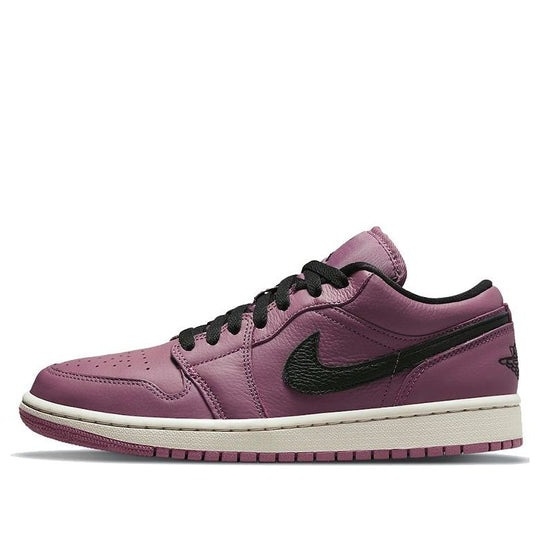 Giày (WMNS) Air Jordan 1 Low SE ‘Light Mulberry’ DC7268-500