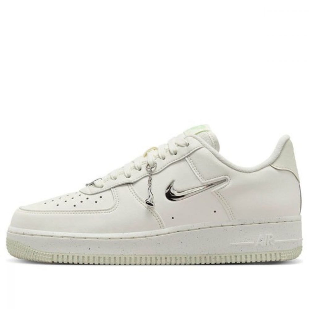 Giày (WMNS) Nike Air Force 1 ’07 SE Next Nature ‘Sail Liquid Metal’ FN8540-100