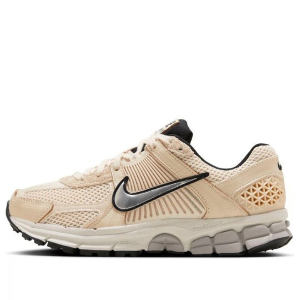 Giày (WMNS) Nike Air Zoom Vomero 5 ‘Pearl White Chrome’ FN6742-200